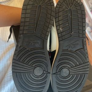 Grade school Jordan mochas 5.5(fit like a bigger 7.5)